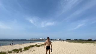 浜辺でランニングトレーニング